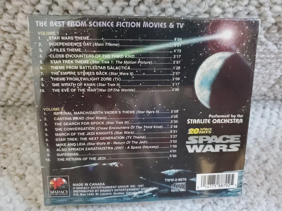 Space Wars 20 Space Hits! 2 Music CDs & 3 Collectible Star Wars Foil Stamps! New Foto 2 de 4