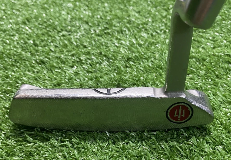 La Jolla GA300-1 Blade Putter / RH / Graphite ~33.25" / NEW GRIP / XX9469 - Image 4 of 4