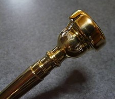 VINTAGE BACH FRÜHES ELKHART Trompetenmundstück 1-1/2K vergoldet