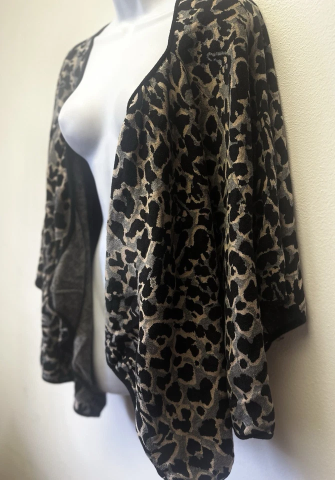 Cárdigan suéter Alfani para mujer frente abierto estampado animal leopardo talla XL Foto 2 de 4