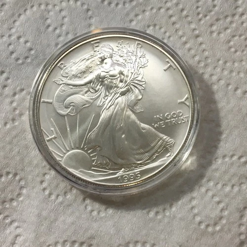 1995  1 Oz Silver American Eagle Coin U.S. Mint .999 Fine Silver