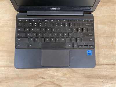 Samsung Chromebook 3 XE500C13 11.6in. (16GB, Intel Celeron N, 2.48