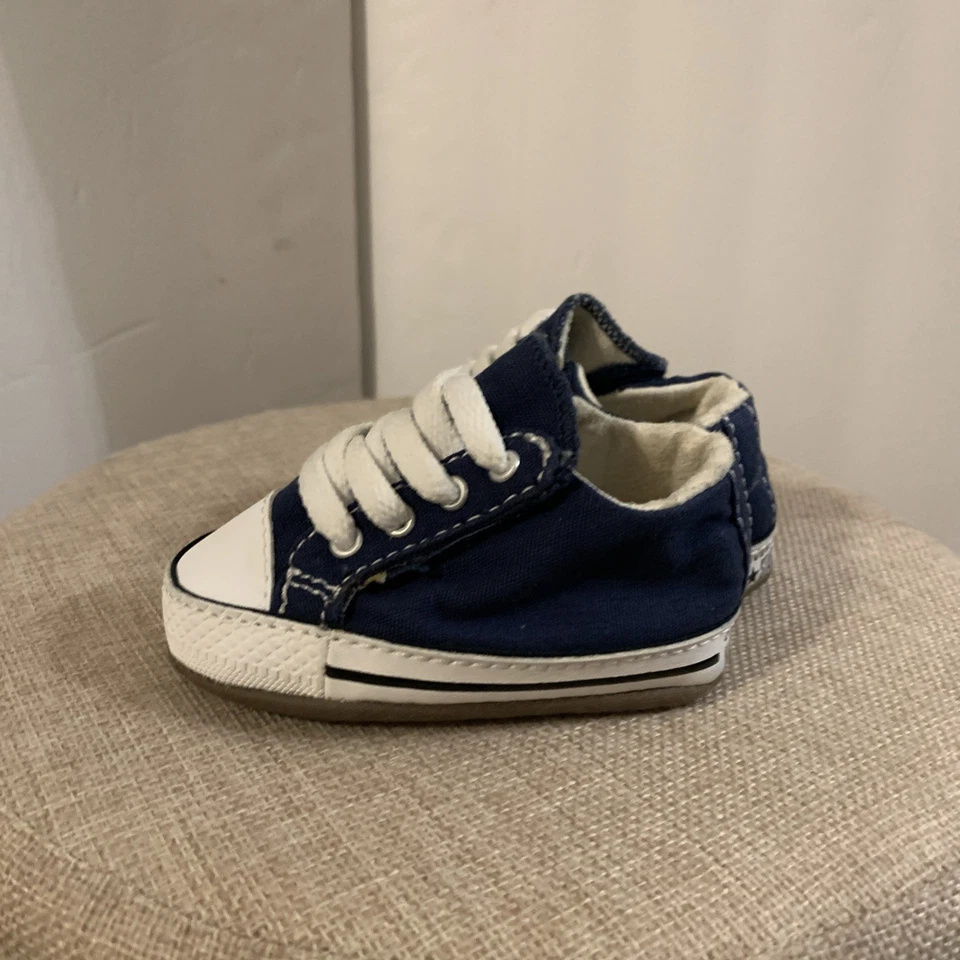 Zapatos de cuna Converse Chuck Taylor All Star infantil talla 1 azul marino Foto 2 de 4