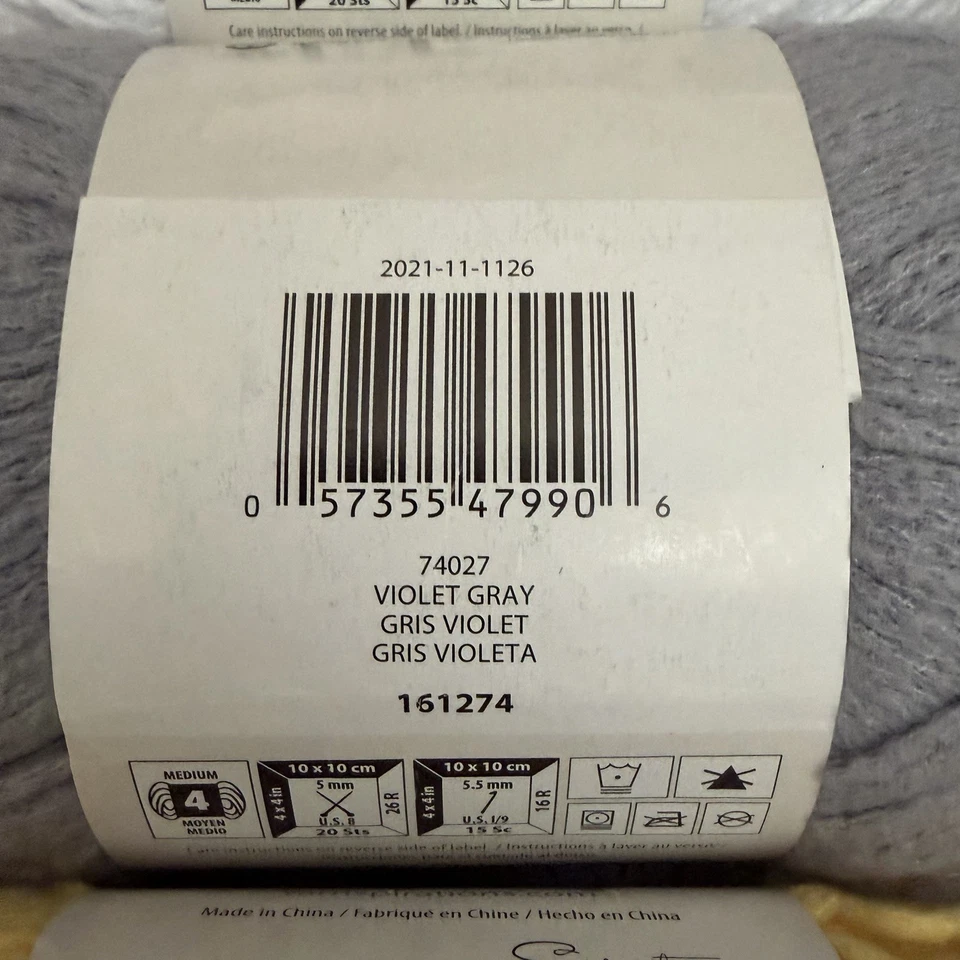 3 Bernat Bundle Up Yarn DISCONTINUED Colors 4.9oz Skeins 100% Polyester - Image 4 of 4