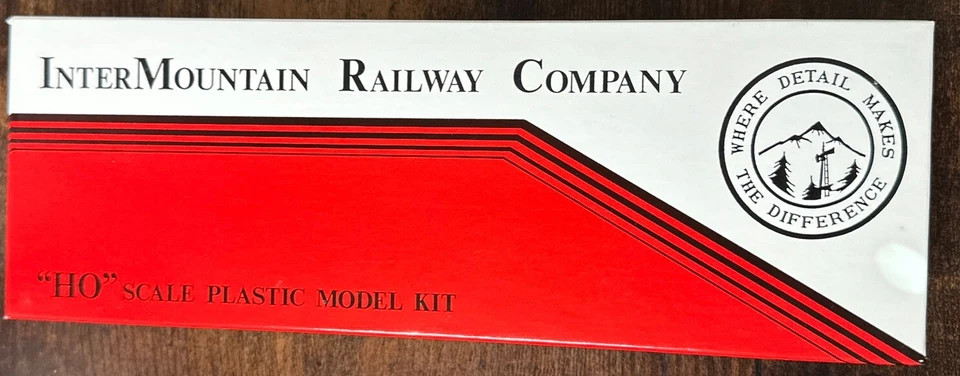 Intermountain Kit HO #44001-03 F-7A Phase I Shell Kit NYC Lightning Stripe NIB - Image 3 of 4