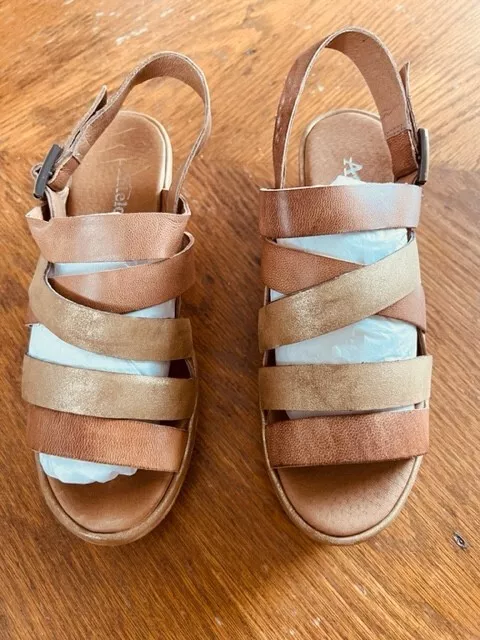 Antelope platform hotsell wedge sandal