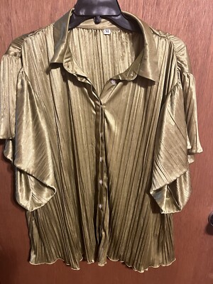 Shein Women's Green Button Down Shirt Shein Sz Medium V-neck Machine Washable