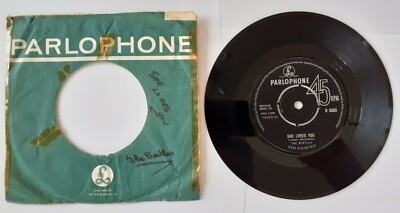 The Beatles - She Loves You - 1st Pressing - Parlophone R 5055
