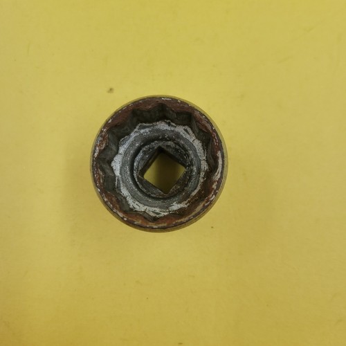 VINTAGE P&C 1/2" inch DRIVE 12-POINT SOCKET 1-3/16" 6038 MADE IN U.S.A. - Picture 7 of 7