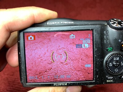 【完動品】FUJIFILM FinePix F750EXR Amazon.com : Fujifilm FinePix F750EXR Lite Bundle 16MP
