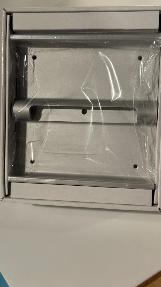 NavePoint iVESA Adaptor for iMac PART # 00300810 - Image 2 of 4