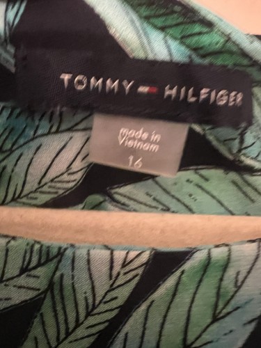Abito Tommy Hilfiger taglia 16 verde foglia stampa floreale elasticizzato lunghezza ginocchio 16 - Foto 3 di 6