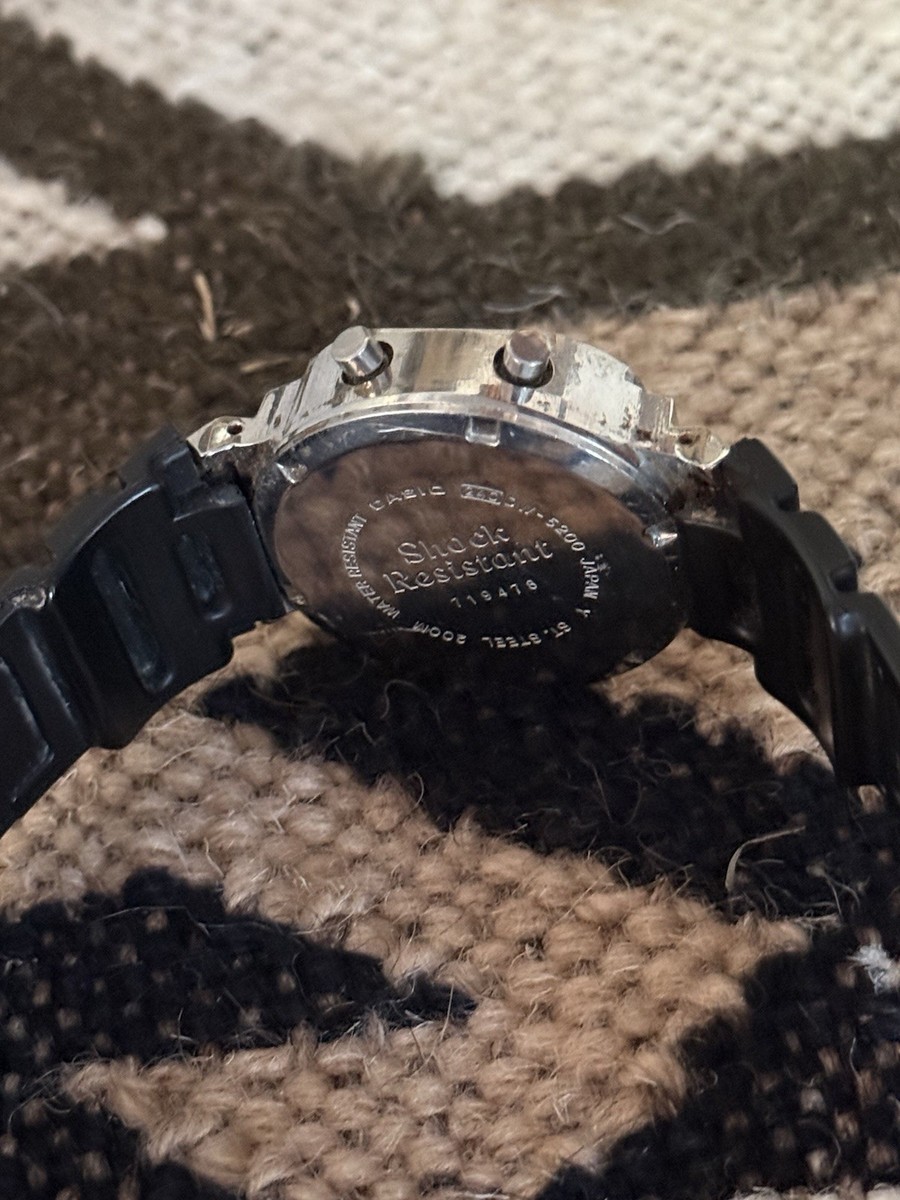 Vintage Casio G-SHOCK DW-5200 Japan (240) Watch for sale Vintage Casio G-SHOCK DW-5200 Japan (240) Watch for sale