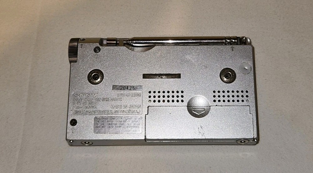 Radio portable et alarme vintage Sony ICF-C1200 rare fabrication Japon | eBay