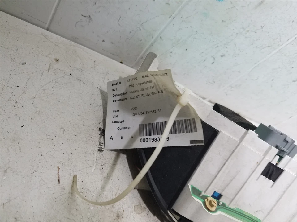 03-04 Saturn Serie L Velocímetro Cluster Sin ABS Speedo Gauge Cluster Panel Foto 4 de 4