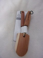 Woodlore Shoe Tree Men's 8-12 Women's 6 1/2-9 Cedar Aromatic USA-NEW