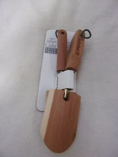 Woodlore Shoe Tree Men's 8-12 Women's 6 1/2-9 Cedar Aromatic USA-NEW