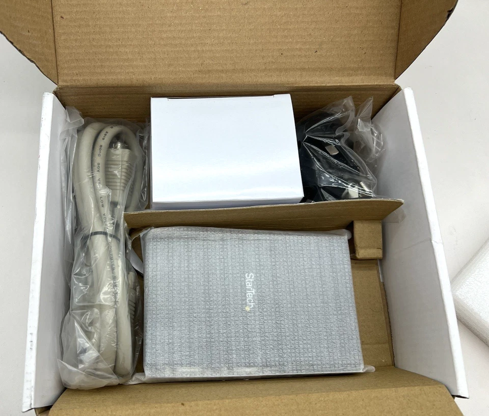 StarTech ST124UTPE 4Port Video Extender over Cat5 (UTPE Series) - Image 3 of 3