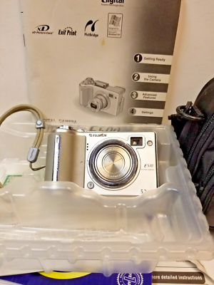 Fujifilm Finepix E Series E510 5.2MP Digital Camera - Silver for