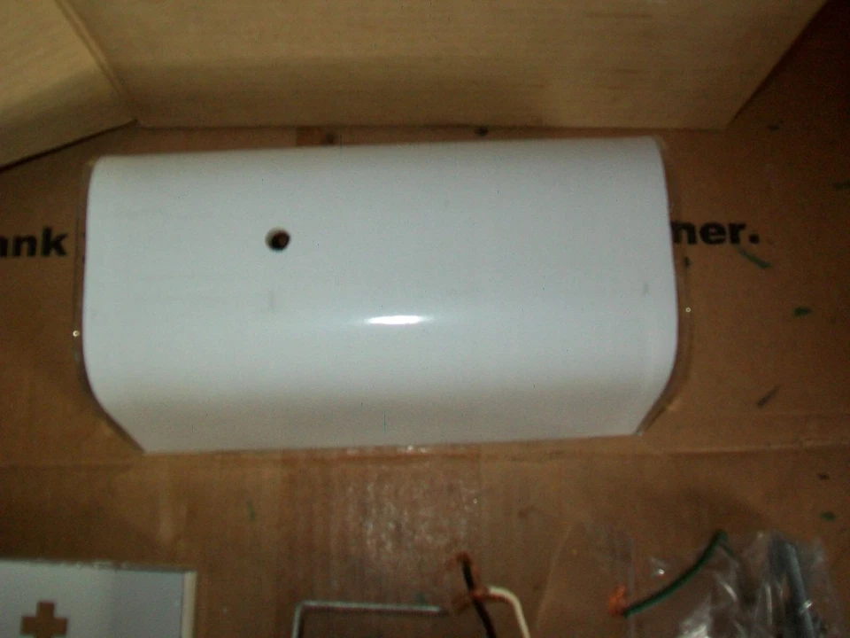 1 Of Thomas # DY6290 One Light Bracket Bath Lighting White - Image 3 of 4