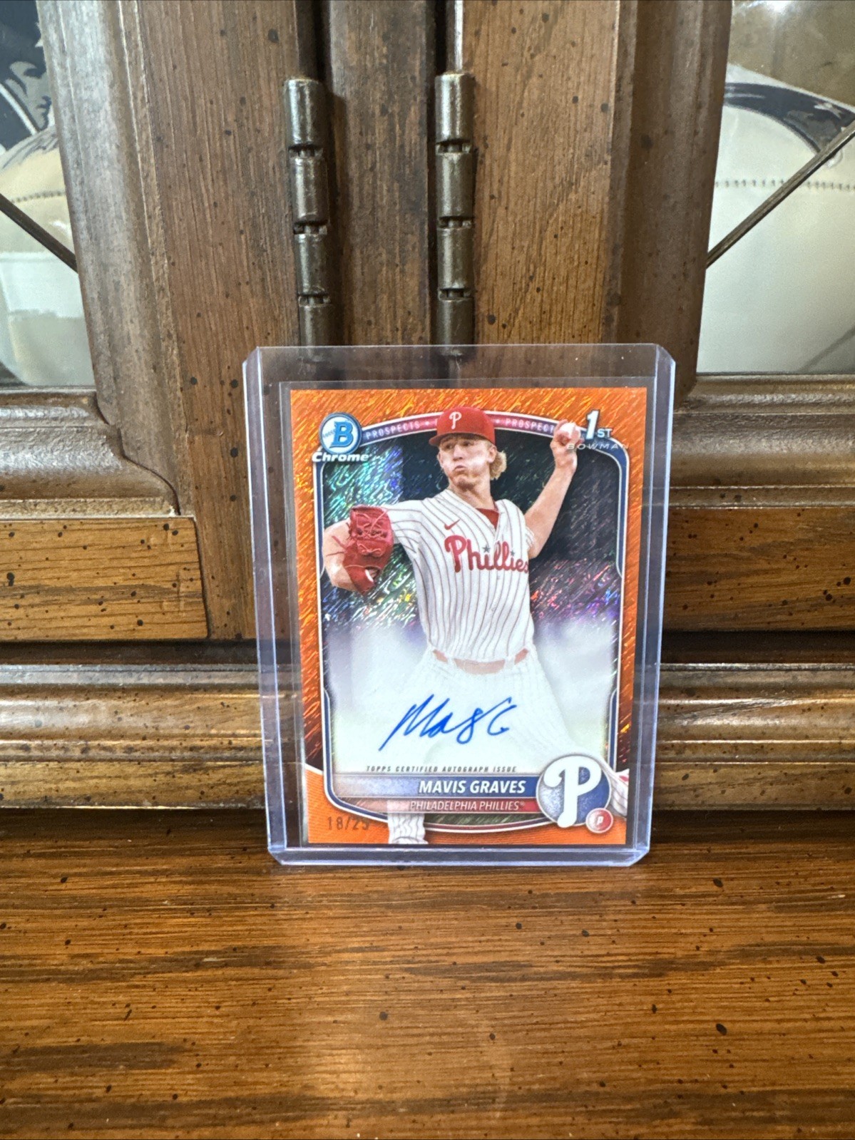 18/25! 2025 BOWMAN CHROME MAVIS GRAVES 1ST BOWMAN ORANGE SHIMMER AUTO /25 REF RC