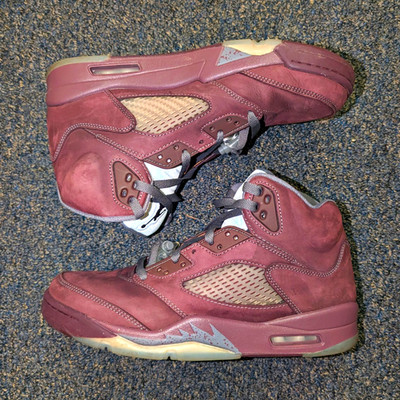 Jordan 5 ''Burgundy'' Size 10.5