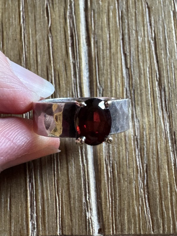 James Avery Garnet Julietta Ring Vintage Size 7 1/2