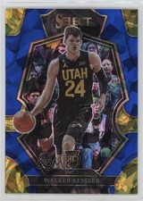 2022 Panini Select Premier Level Blue Cracked Ice Prizm Walker Kessler #187 w5b