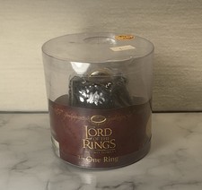 Applause Lord of the Ring The Two Towers The One Ring in light-up Base