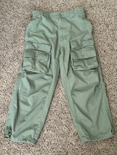 BDG Urban Outfitters Cargo Green Wide Leg Pants Women  s Sz S-P Never Used