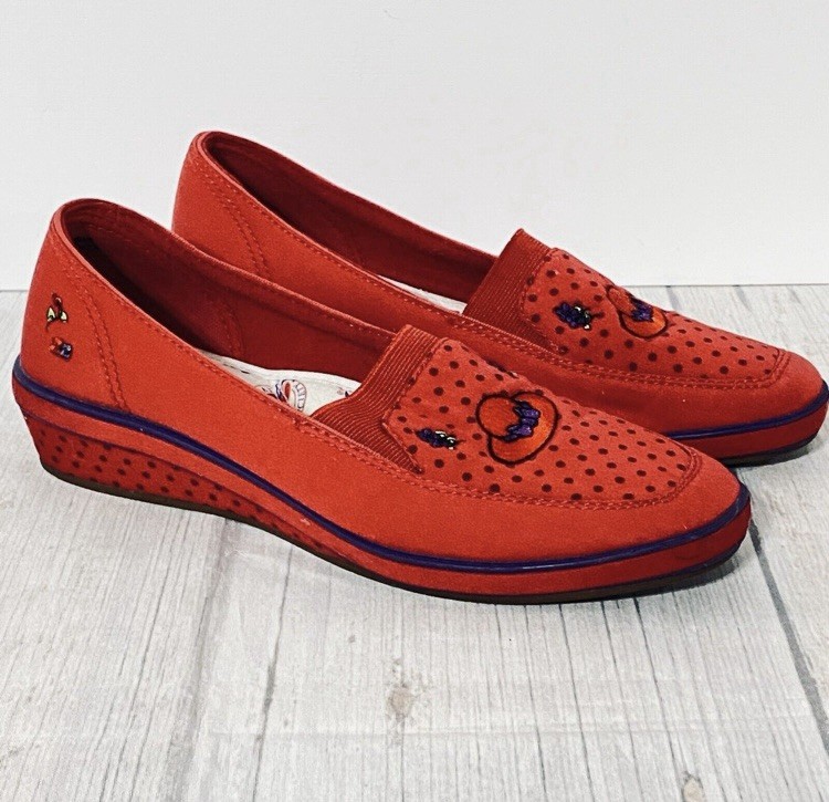 Grasshoppers By Keds Women's 8M Red Hat Society Slip-on Loafer Shoes