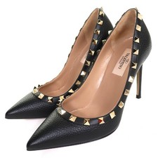 Excellent Condition Valentino Garavani Rockstud Pointed Toe Leather Pumps Black