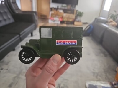 Vintage U.S. Mail Truck Bank Union Nat.bank StatePa.Size 5.5'' x 3'' x 3 1/4''