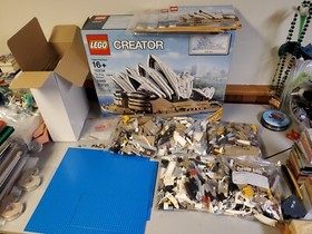 Lego Sydney Opera House - 10234 - 100% Complete - Original Box & Instructions 