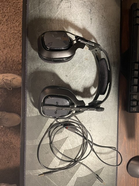 ASTRO Gaming A40 TR Over-Ear Headset + 