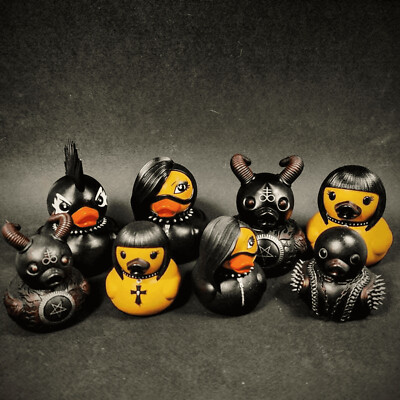 Gothic Evil Duck Statue - Punk Spooky Decor Black Resin Rubber Duck Novelty New