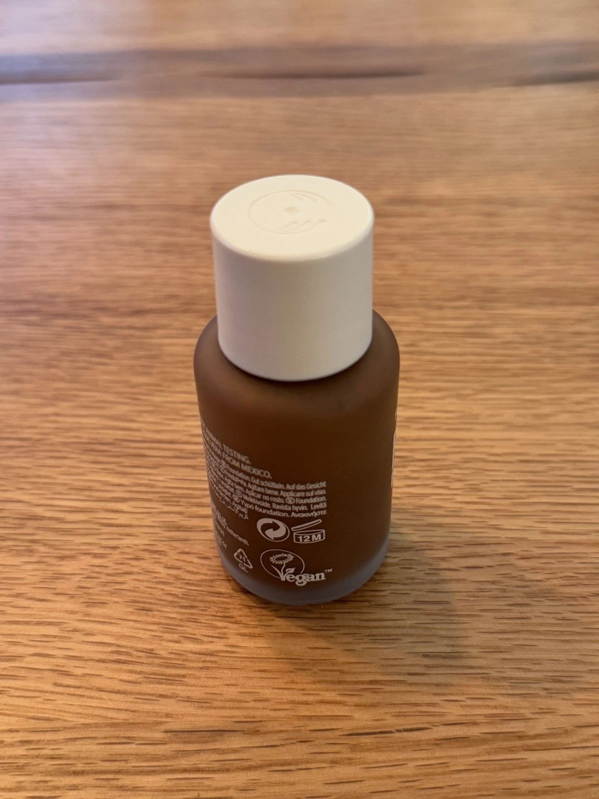 The Body Shop Fresh Nude Foundation Shade Deep 3C - Brand New 4