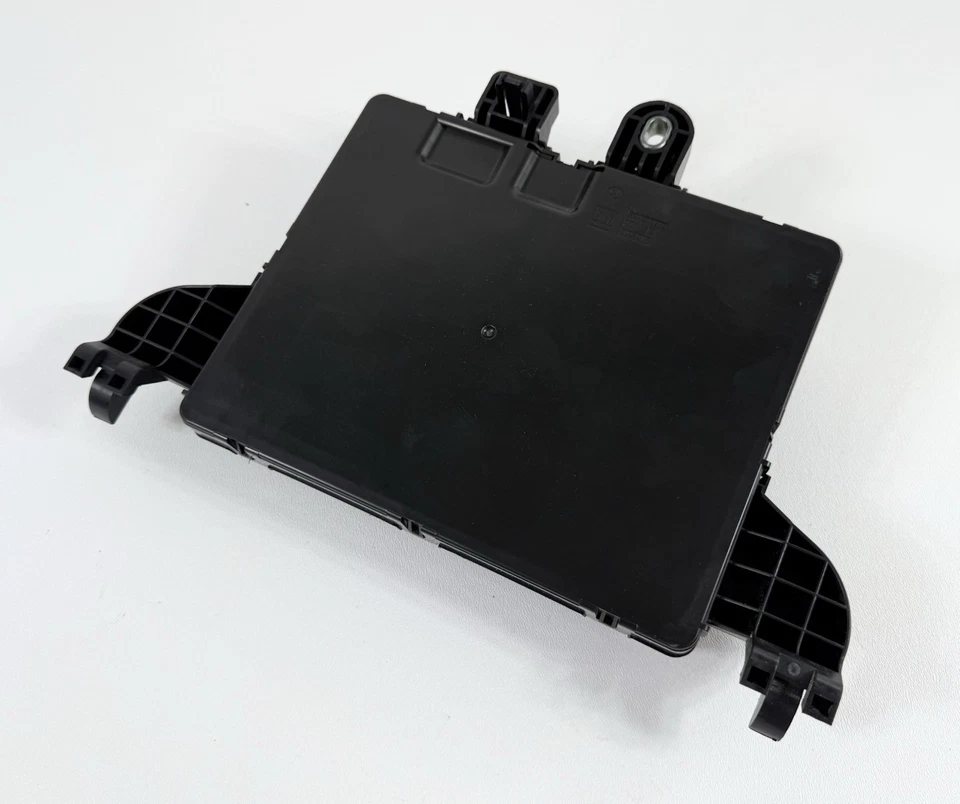 Unidad de conexión relé caja de fusibles Buick LaCrosse 2010-2011 OEM 25901661_04 Foto 3 de 3