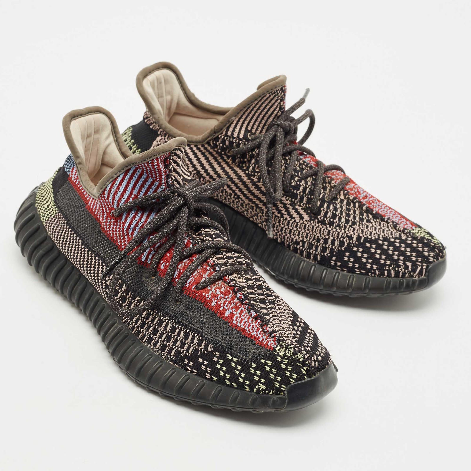 Yeezy Boost 350 V2 Yecheil Non-Reflective Multicolor Sneakers image 4