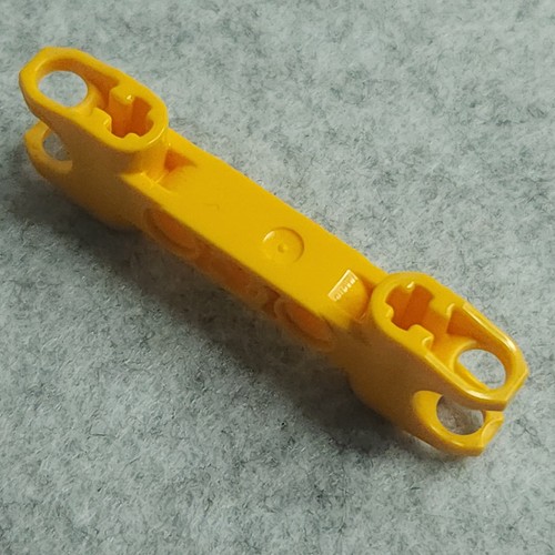 LEGO Technic Axle Pin Connector 2x7 Squared Ends 64311 Bright Light Orange 1 pc - Picture 2 of 4