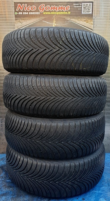 Foto 1 di 3