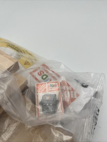 HOME DEPOT KINDER WERKSTATT SET GRILL GESCHENKKARTENBOX MIT PIN - Bild 4 von 6