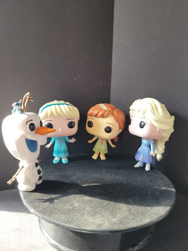 Funko POP! Disney Frozen 2 Lot of 4 Figures, Elsa, Anna, Olaf