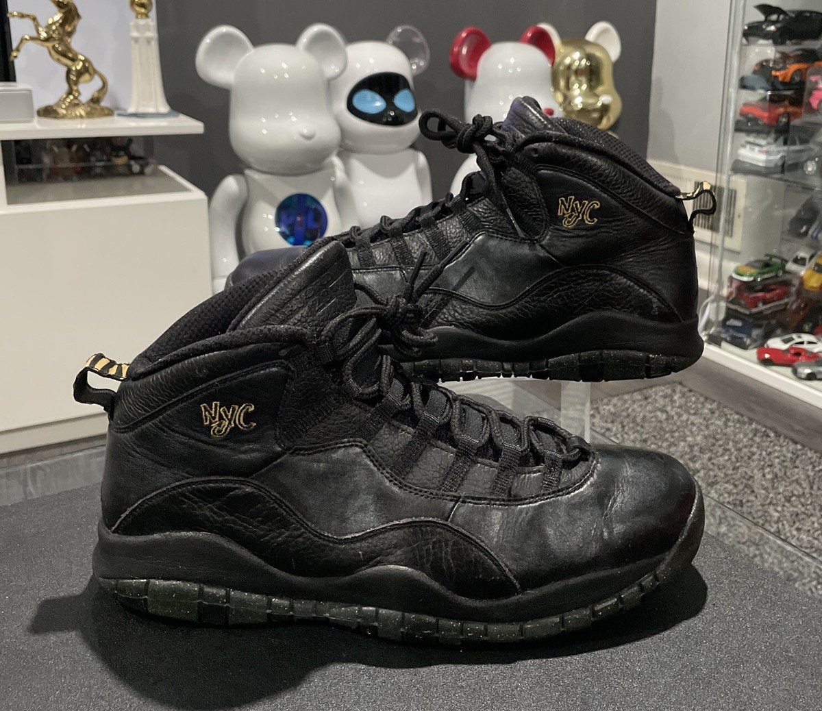 Air Jordan 10 Retro NYC Sneakers Men’s 2016 310805-012 Black Size gold