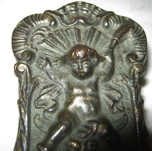 ANTIQUE CHERUB GOTHIC DEVIL CAST IRON MEDIEVAL PAPER DESK WALL ART CLIP HOLDER - Picture 2 of 7