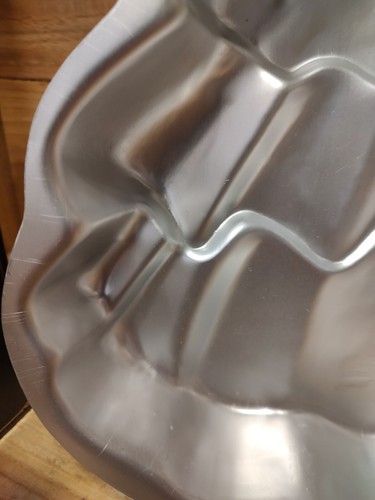 Barbie Wilton 1995 Aluminum Cake Pan - Picture 11 of 11