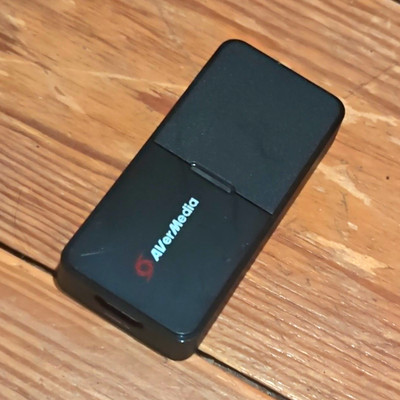 AVerMedia USB TV-Tuner als USB-Stick, TV-Tuner & Videoaufnahmegerät, schwarz