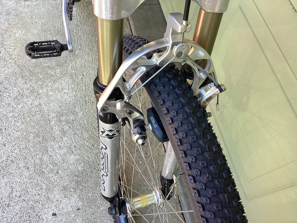 Santa Cruz Tazmon Mountain Bike Medium Risse Marzocchi Z1 Mavic Vintage MTB - Image 3 of 4