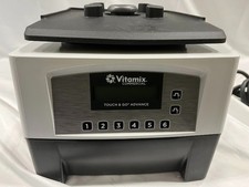 Vitamix 068255 T&G Advance Blending Station 2.3 hp Blender - Base Only