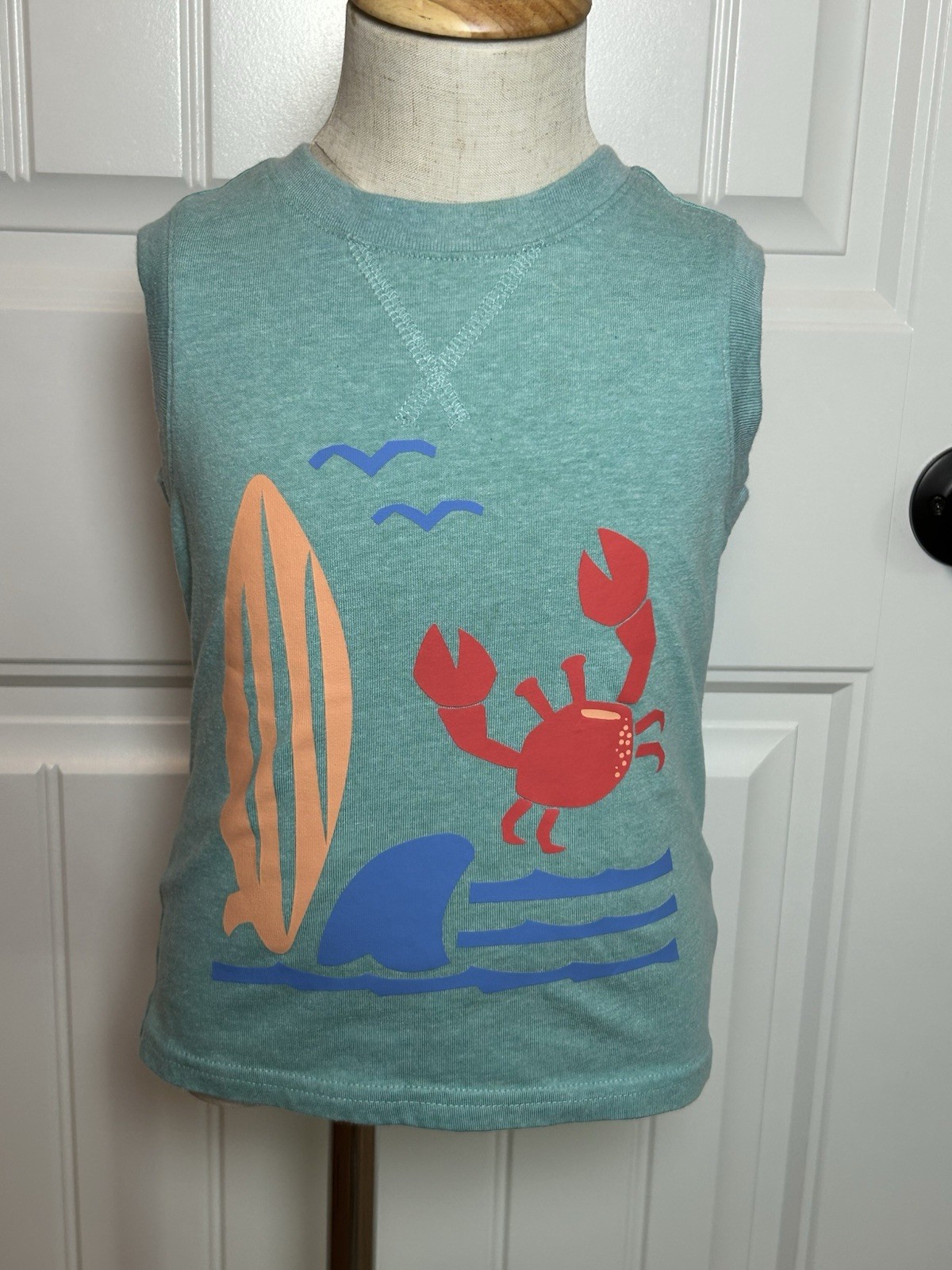 Garanimals T-shirt Toddler Boys Size 2T EUC Light Green Beach Surfing Crab